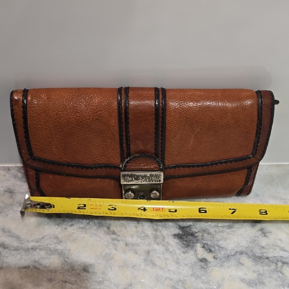 Fossil Brown Leather Long Wallet with Metal Clasp - Picture 4 of 15